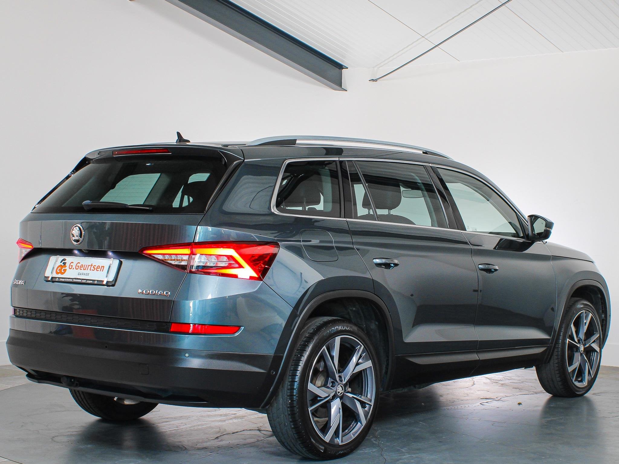 Skoda Kodiaq 1.5 TSI Style Business 7-Persoons Trekhaak, Vol, Auto's, 1525 kg, 4 cilinders, 7 stoelen, Bedrijf
