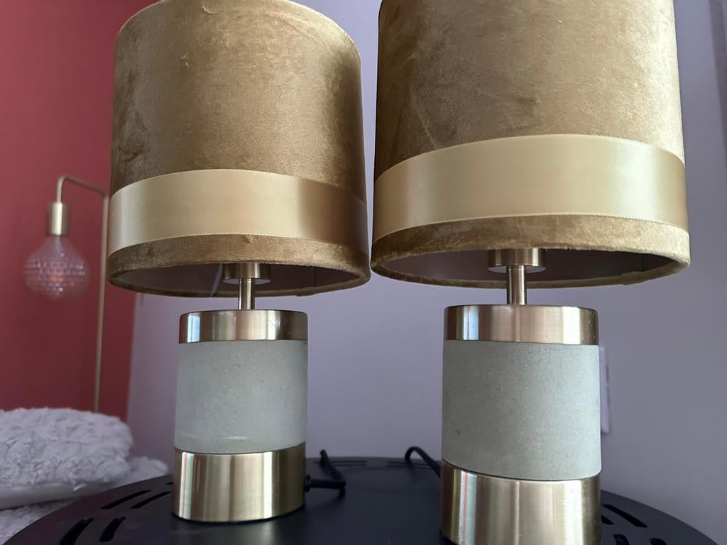 Set van 2 gouden tafellampen met fluwelen kap, Huis en Inrichting, Lampen | Tafellampen, Ophalen of Verzenden, Zo goed als nieuw
