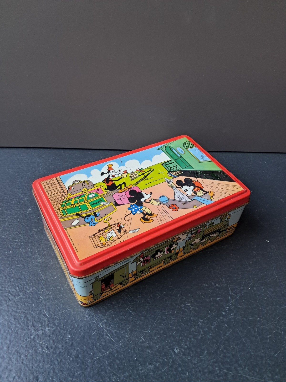 Vintage Disney blikken doosje Mickey Mouse, Verzamelen, Blikken, Ophalen of Verzenden, Gebruikt, Koek(jes), Overige merken