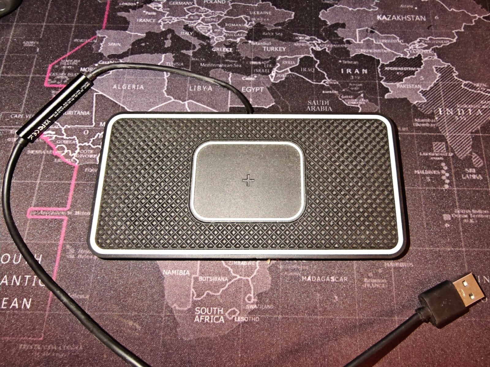 Draadloze oplader met USB-A aansluiting, Ophalen, Universeel, Gebruikt, Draadloze oplader