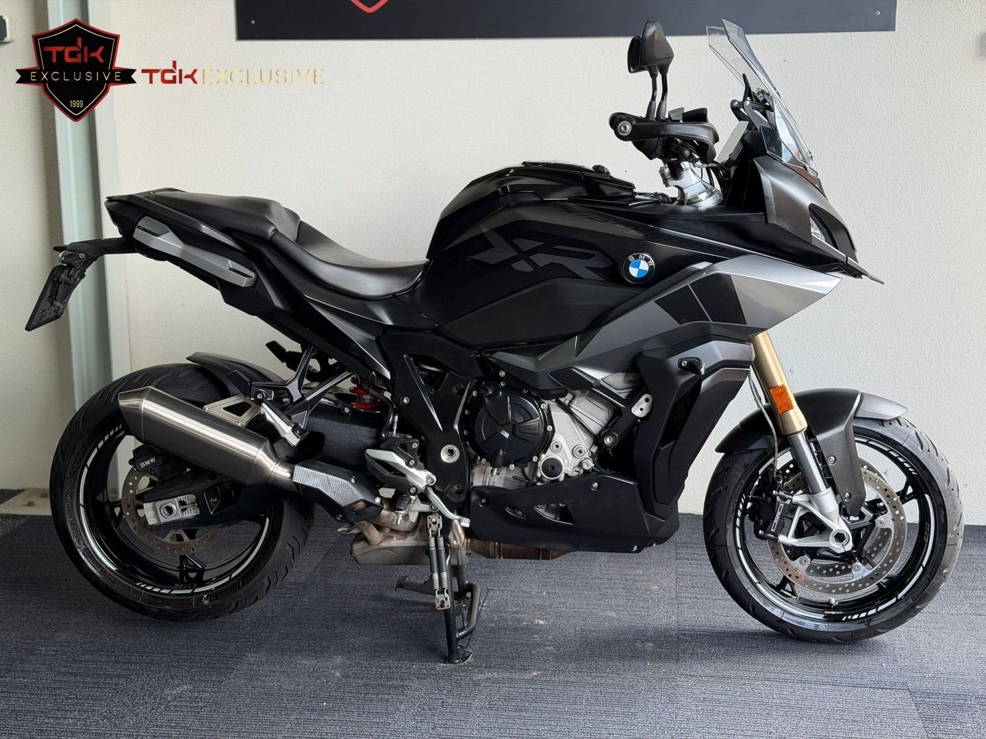 BMW S 1000 XR SATIN BLACK DYNAMIC TOPSTAAT S1000XR, 4 cilinders, Motorrijbewijs A, Bedrijf, Meer dan 35 kW