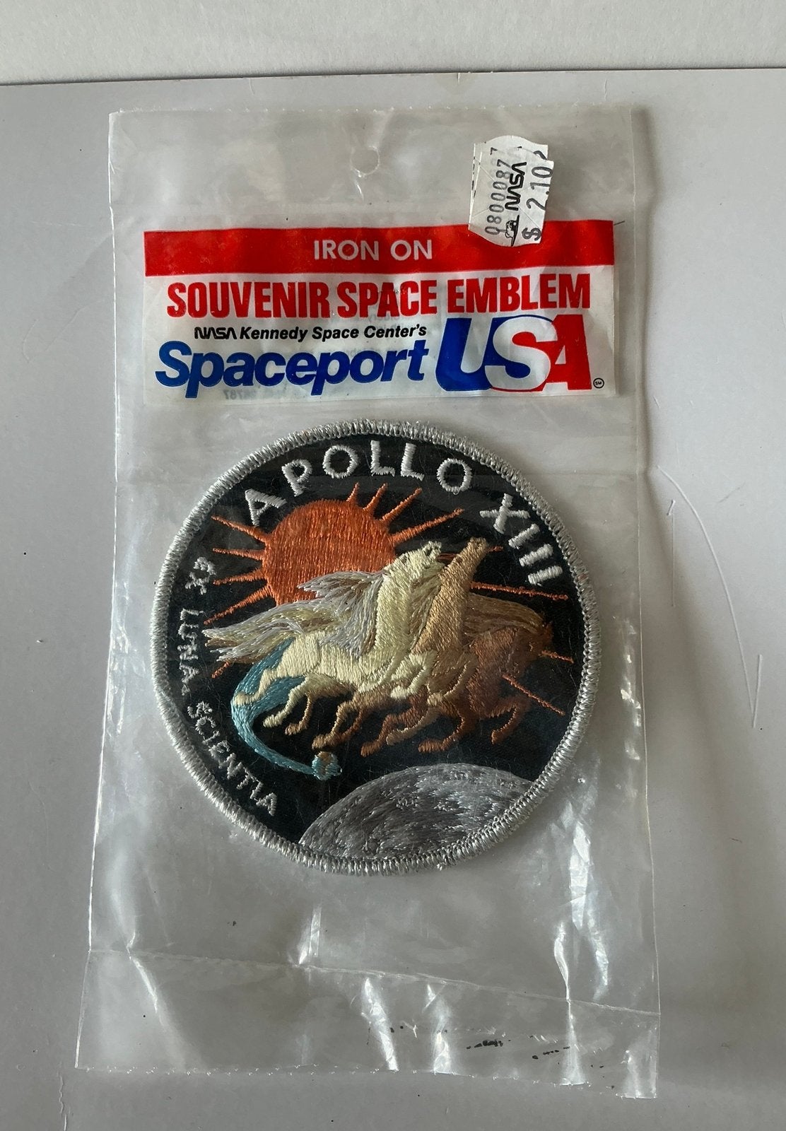 Embleem gekocht bij het NASA Kennedy Space Center, Apollo 13, Ophalen of Verzenden, Zo goed als nieuw, Patch, Badge of Embleem