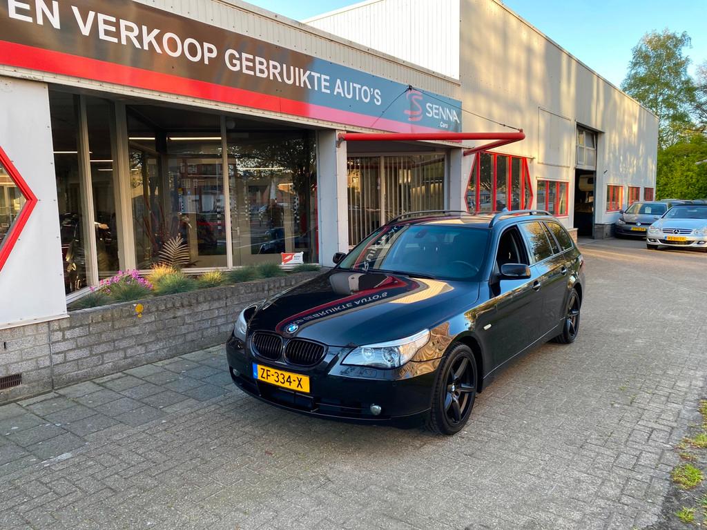 BMW 5-serie Touring 525i Automaat - Black On Black - Inr Mog, Auto's, BMW, Automaat, Achterwielaandrijving, Gebruikt, 2000 kg