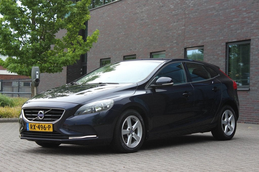 Volvo V40 2.0 D2 Kinetic, Auto's, Volvo, Voorwielaandrijving, 28 km/l, Gebruikt, Euro 6