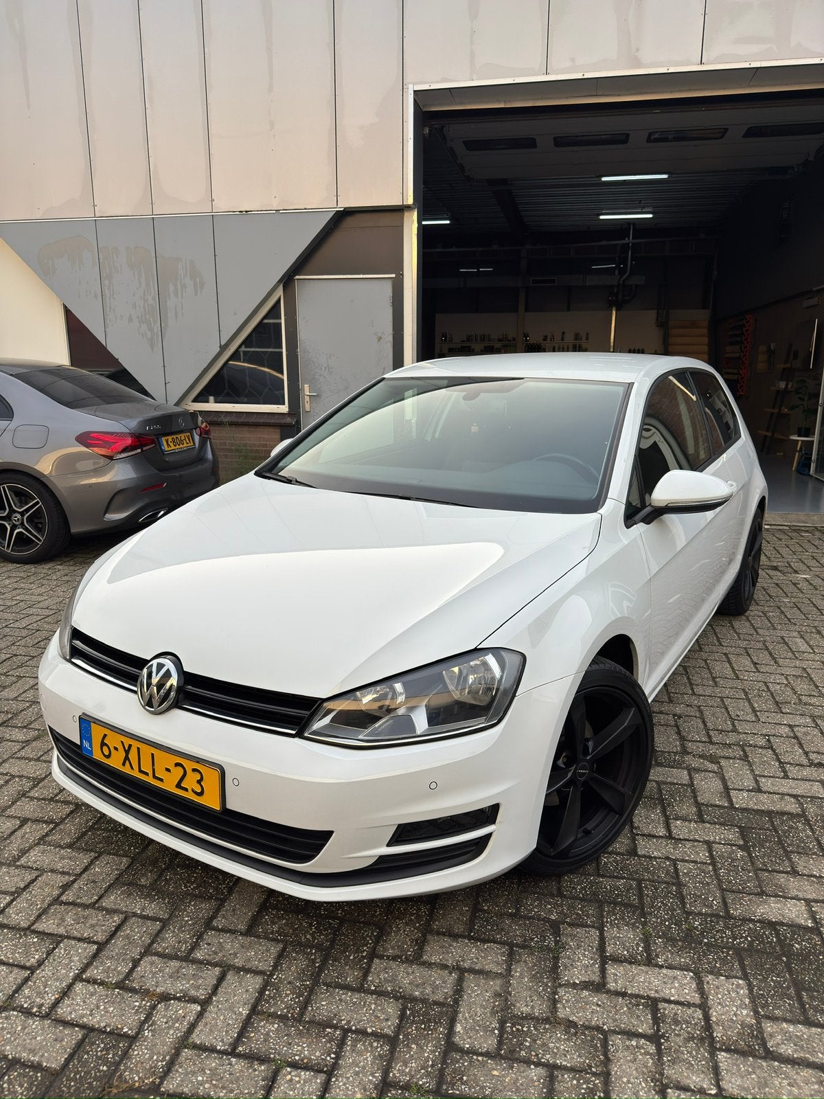 Volkswagen Golf 7 1.2 140PK TSI 2014 Wit Zeer nette staat, Auto's, Voorwielaandrijving, Stof, Zwart, 4 cilinders