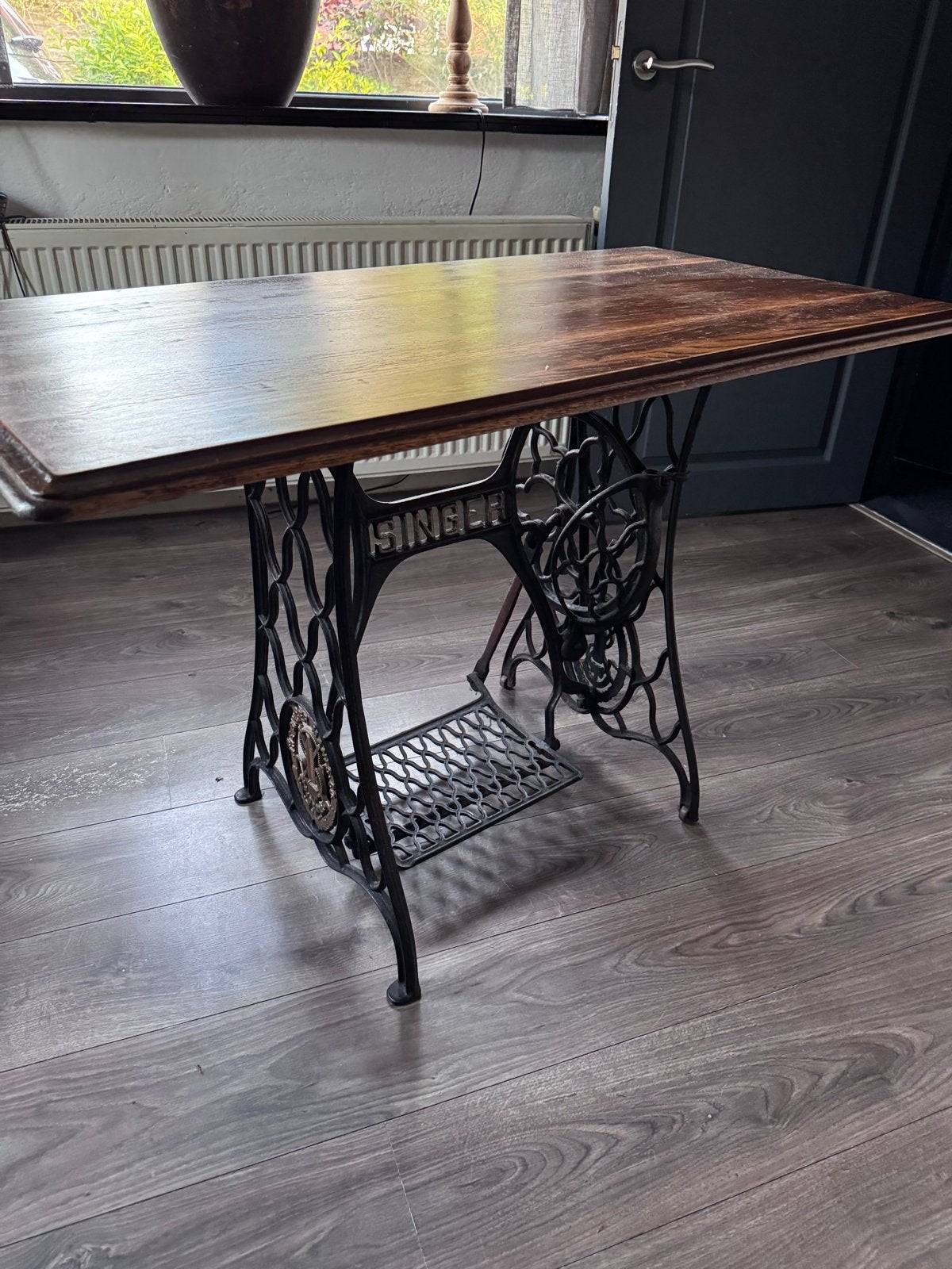 Unieke Singer tafel - Industriële charme voor elk interieur, Antiek en Kunst, Ophalen