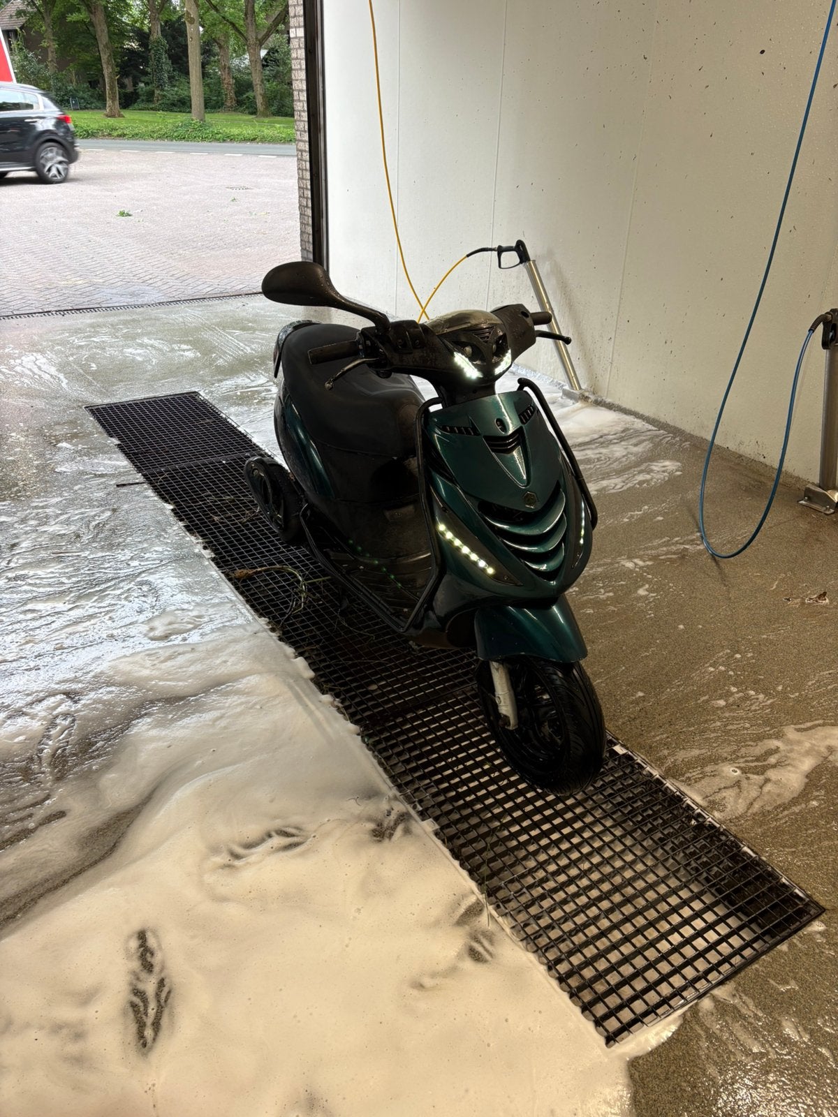 Paiggio zip 4takt, Fietsen en Brommers, Scooters | Piaggio, Zo goed als nieuw, Zip, Benzine, Ophalen