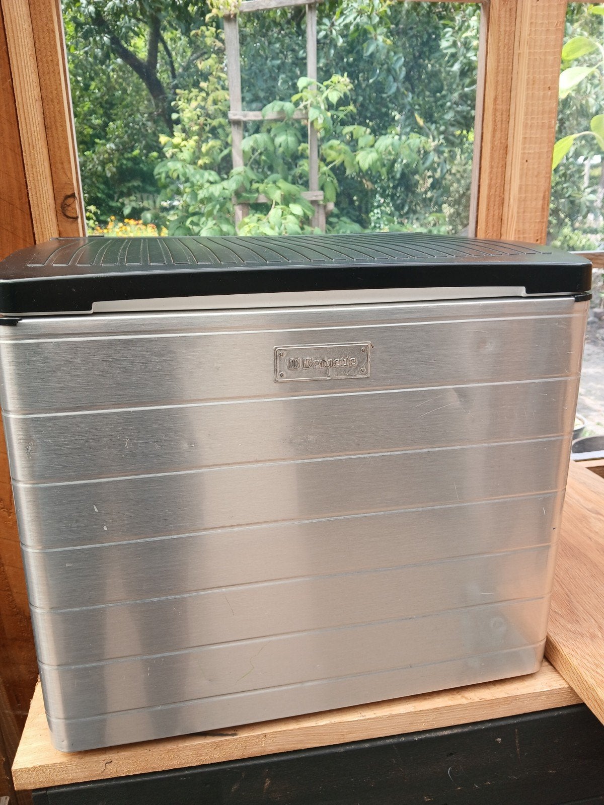 Dometic 12volt/230volt camping koelkast, Witgoed en Apparatuur, Koelkasten en IJskasten, Ophalen, Zonder vriesvak, Minder dan 75 liter