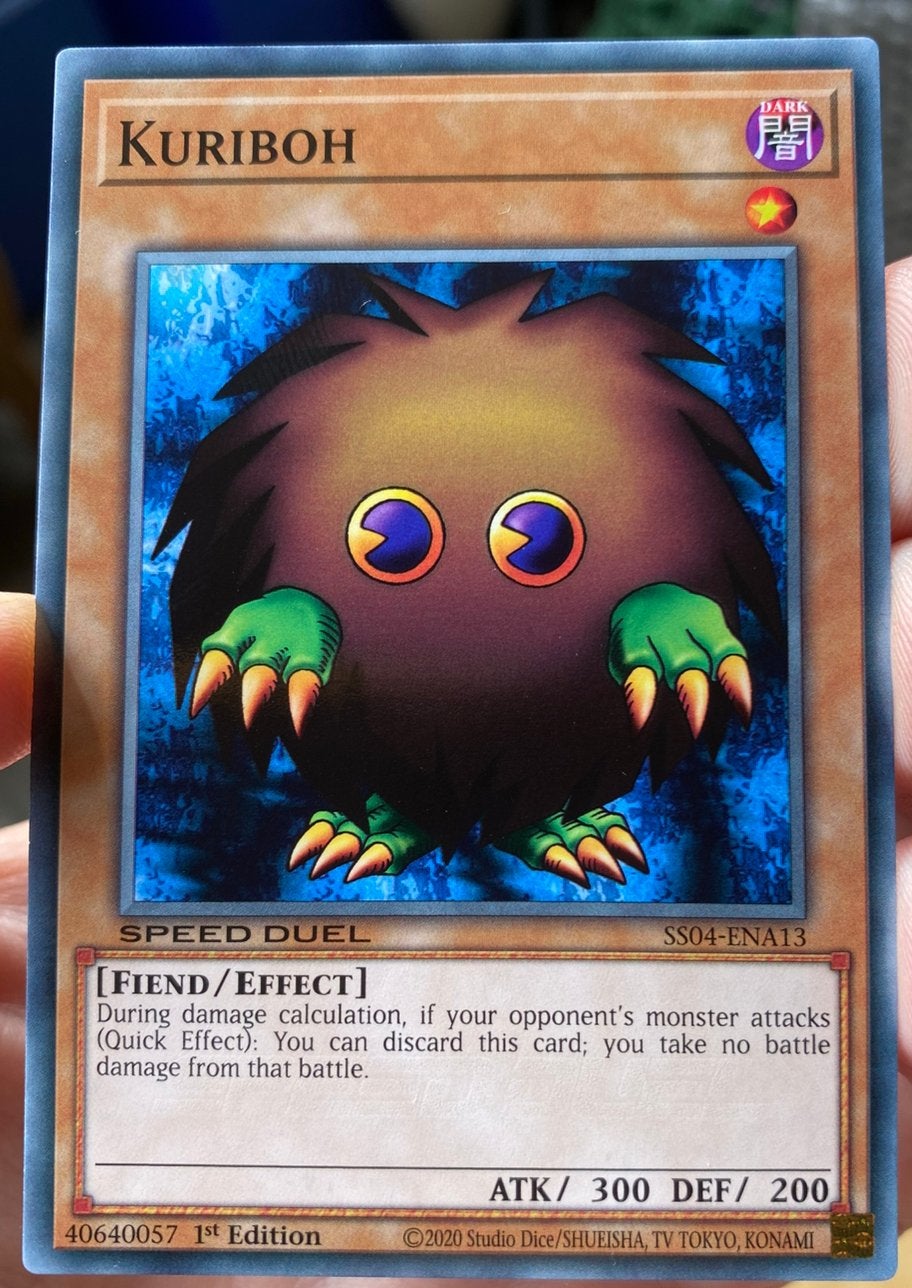 Yu-Gi-Oh! Kuriboh SS04 1st Edition !, Hobby en Vrije tijd, Verzamelkaartspellen | Yu-gi-Oh!, Ophalen of Verzenden, Zo goed als nieuw