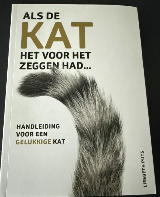 As de kat het voor het zeggen had, Liesbeth Puts, Ophalen of Verzenden, Zo goed als nieuw, Katten