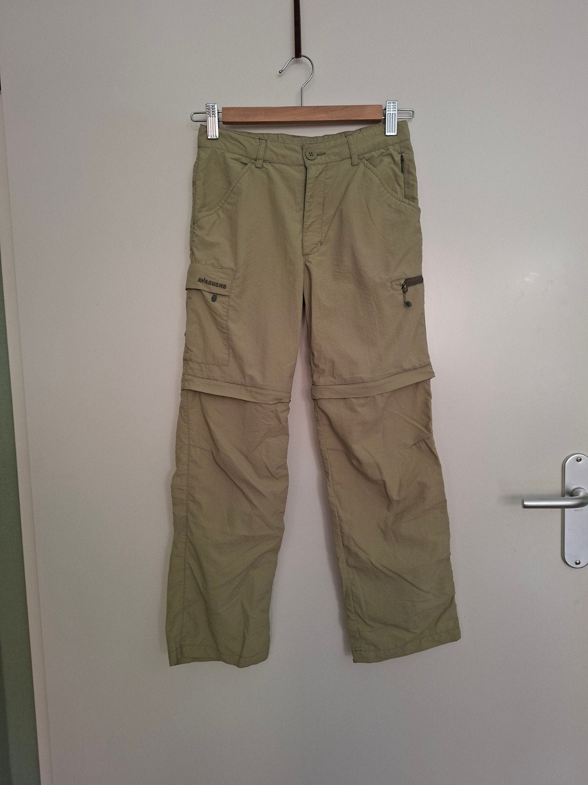 Prachtige Ayacucho afritsbare broek maat 140 in nieuwstaat, Kinderen en Baby's, Kinderkleding | Maat 140, Broek, Jongen of Meisje