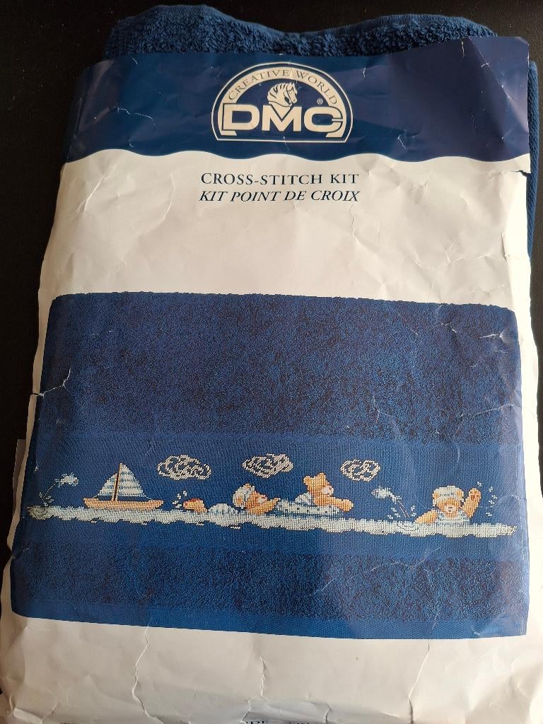 handdoek 50 x 100 donkerblauw met borduurrand, Ophalen, Nieuw, Handborduren, Borduurpakket