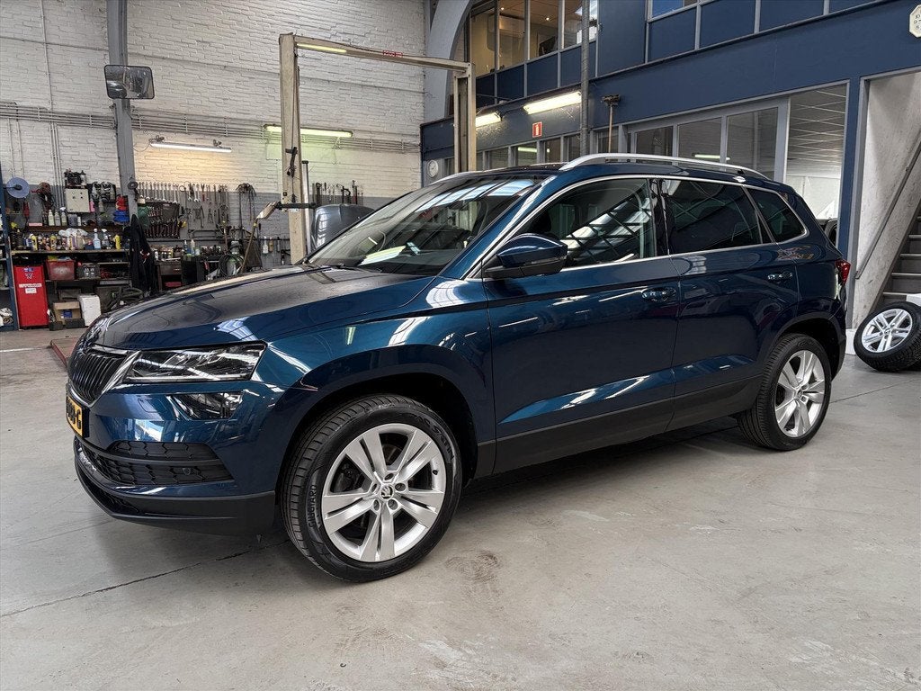 SKODA Karoq 1.5 TSI ACT Greentech 150pk DSG-7 Style Business, Auto's, Automaat, 12 maanden, Euro 6, 4 cilinders