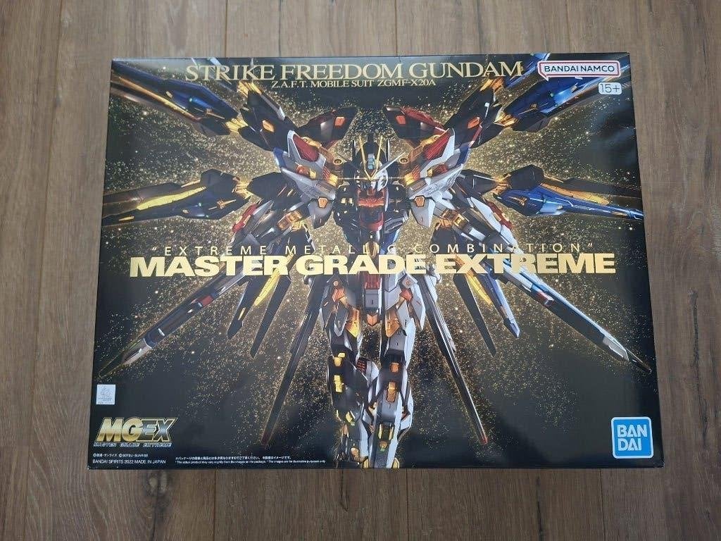 Gundam Freedom Unit – MGEX – Merk: Bandai Namco, Ophalen, Zo goed als nieuw, Groter dan 1:35, Figuur of Figuren
