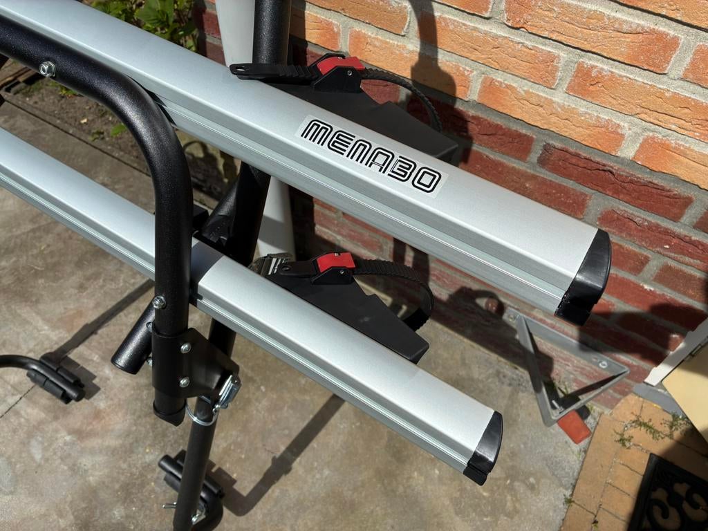 Menabo Stand Up 2 fietsendrager voor auto zonder trekhaak, Auto diversen, Fietsendragers, Ophalen, Zo goed als nieuw, Achterklepdrager