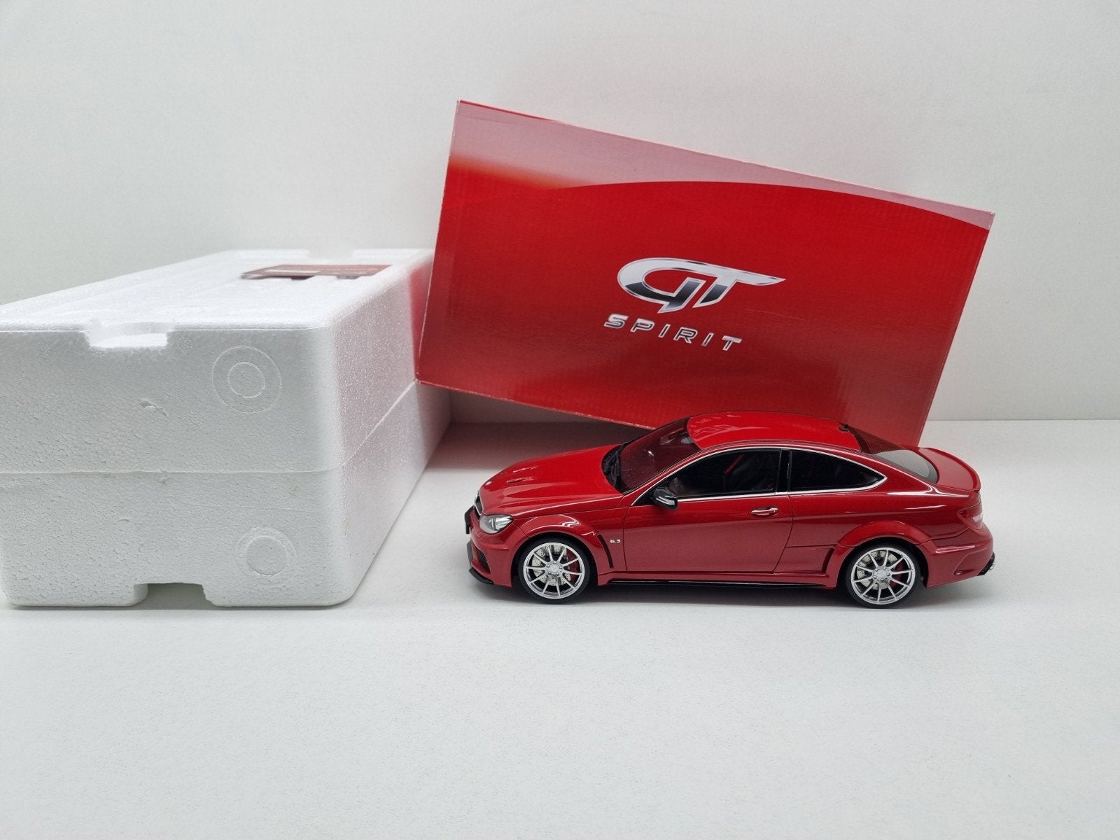 Gt Spirit Mercedes-Benz C63 AMG Black Series 1/1500 1:18 Nie, Ophalen of Verzenden, Zo goed als nieuw, Auto