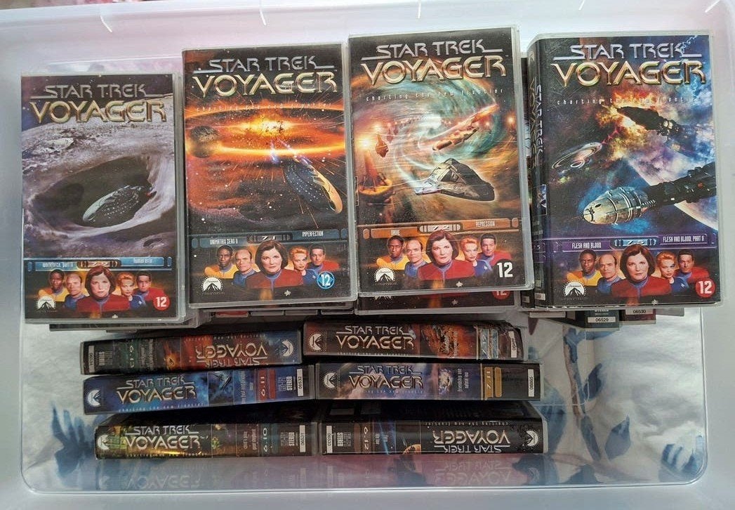 5 kratten vol Star Trek video banden - complete series, Cd's en Dvd's, Dvd's | Tv en Series, Ophalen of Verzenden