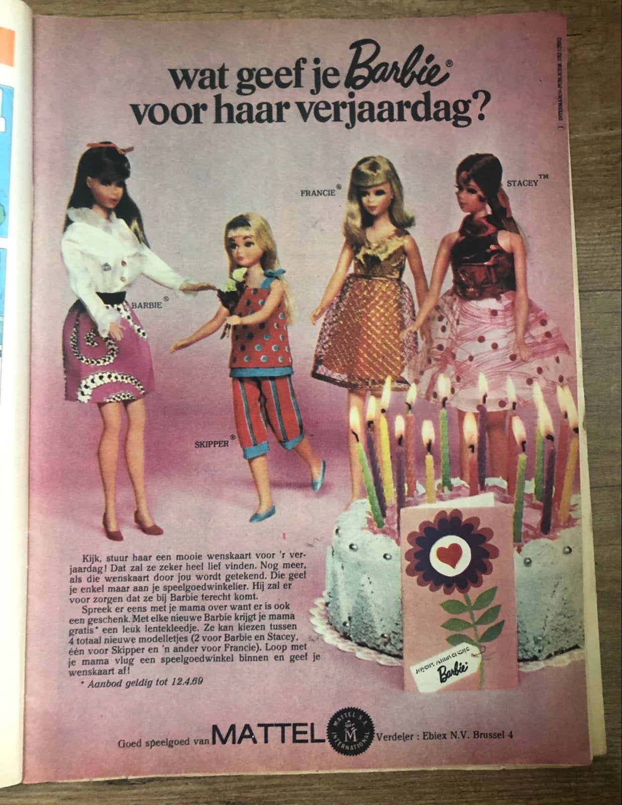 Vintage Barbie advertenties uit jaren '70 tijdschrift, Ophalen of Verzenden, Gebruikt, Overige typen