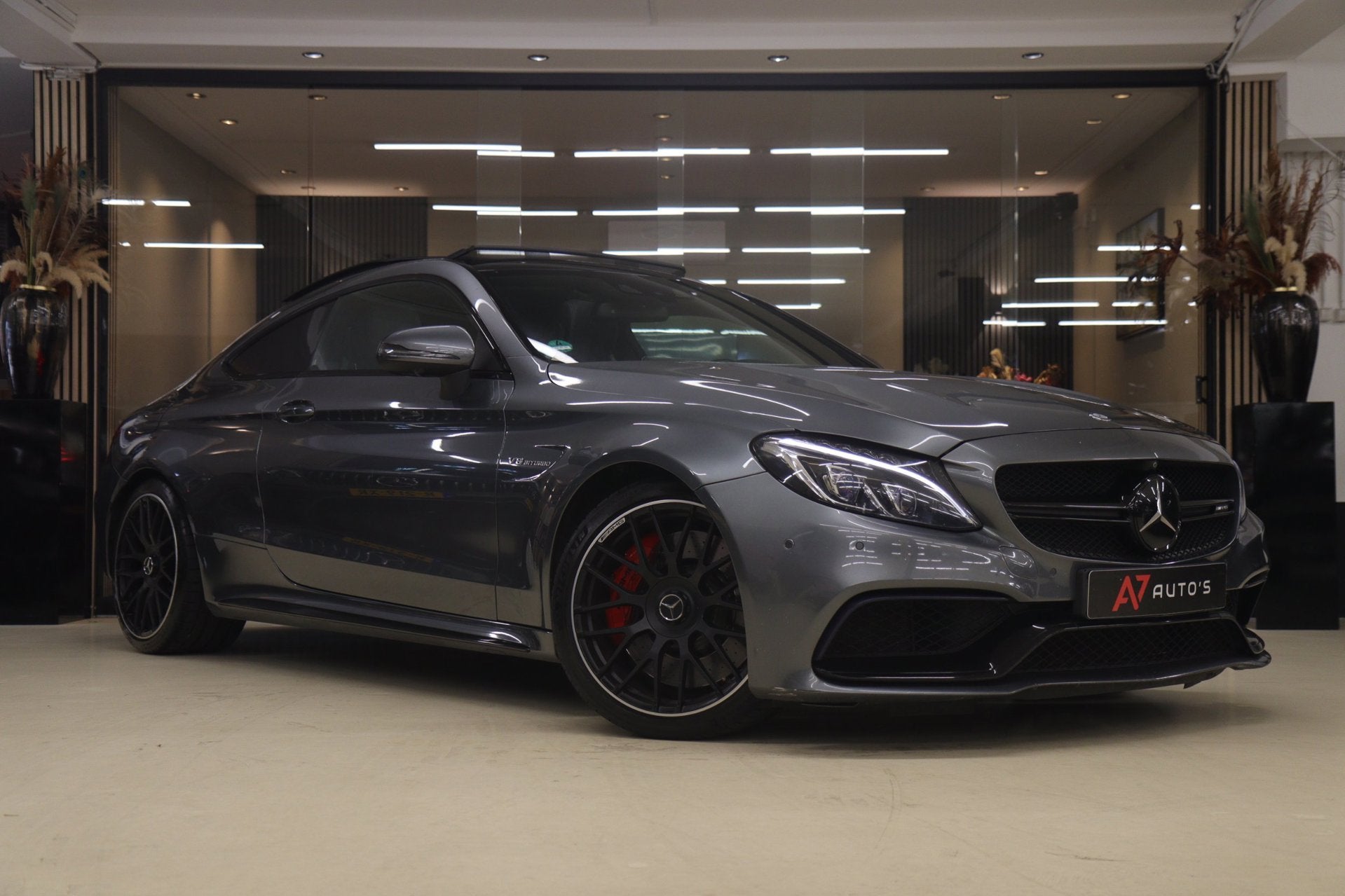 Foto 3 van Mercedes-Benz C-klasse Coupé AMG 63 S PANO/360CAM/BURM/ACC/