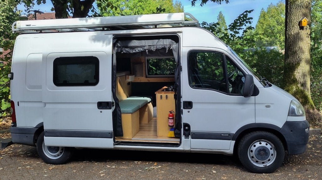 Opel Movano buscamper met 3 slaapplaatsen, Overige merken, Buscamper of Camperbus, Treinzit, Particulier