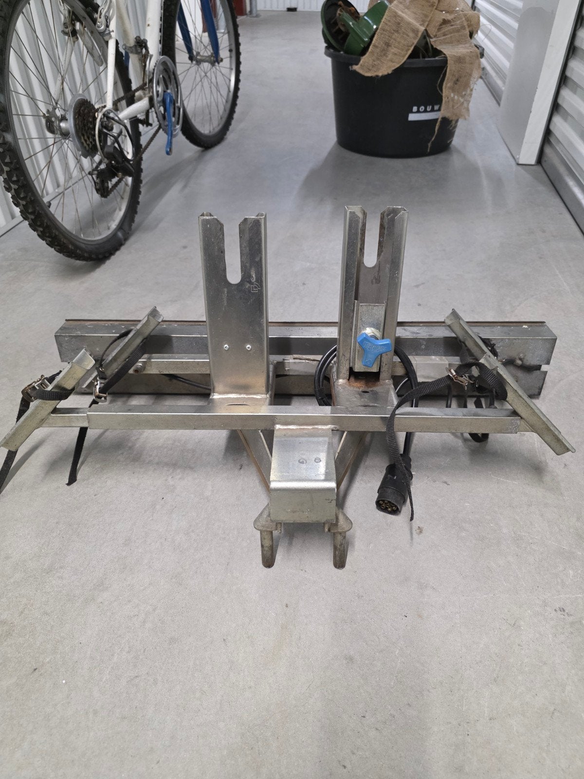 Stevige fietsendrager voor 2 fietsen - Trekhaakmontage, Ophalen of Verzenden, 2 fietsen, Gebruikt, Trekhaakdrager