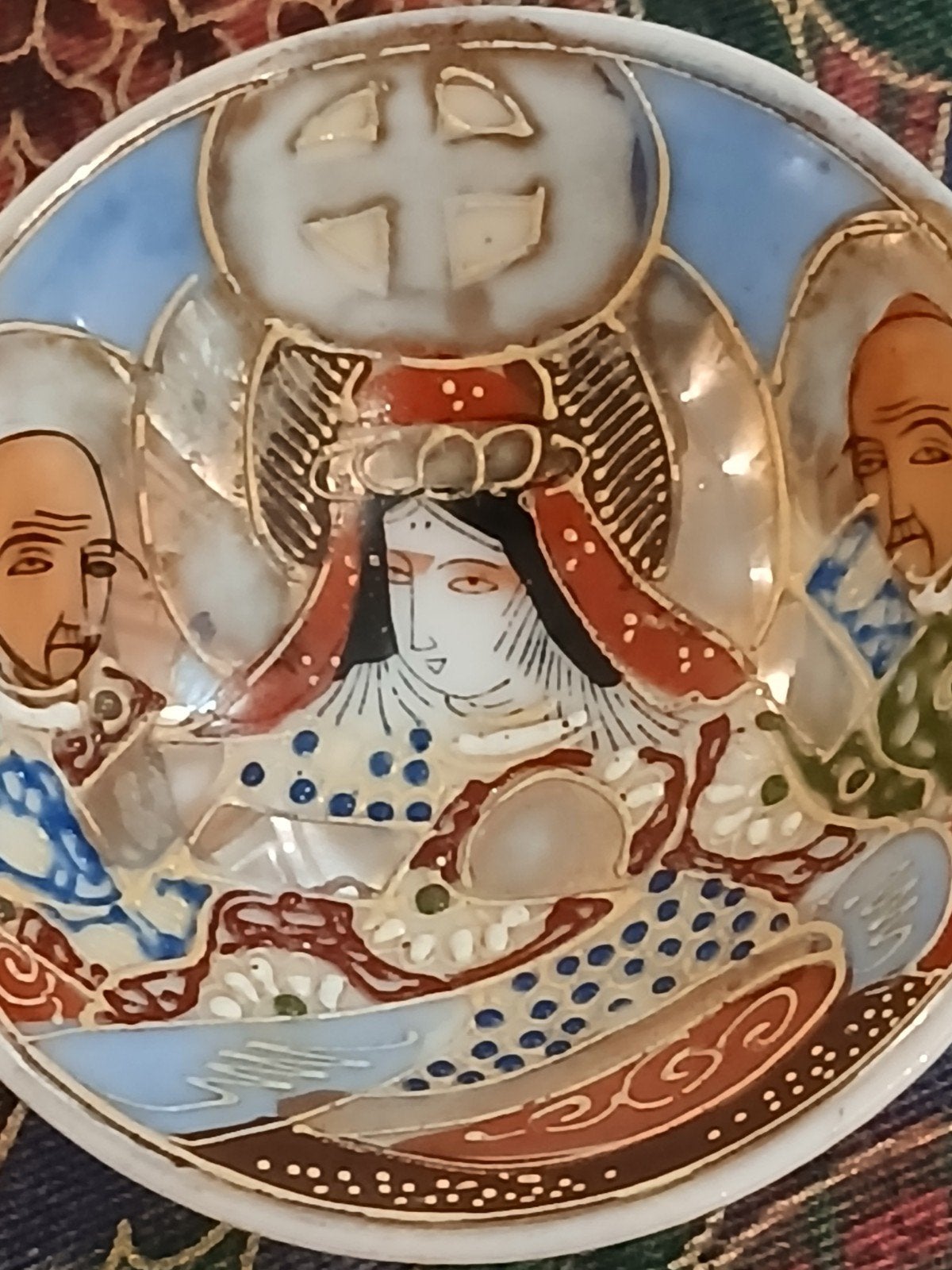 Vintage curiosa Japanse Satsuma sakekopje met figuren, Antiek en Kunst, Ophalen of Verzenden