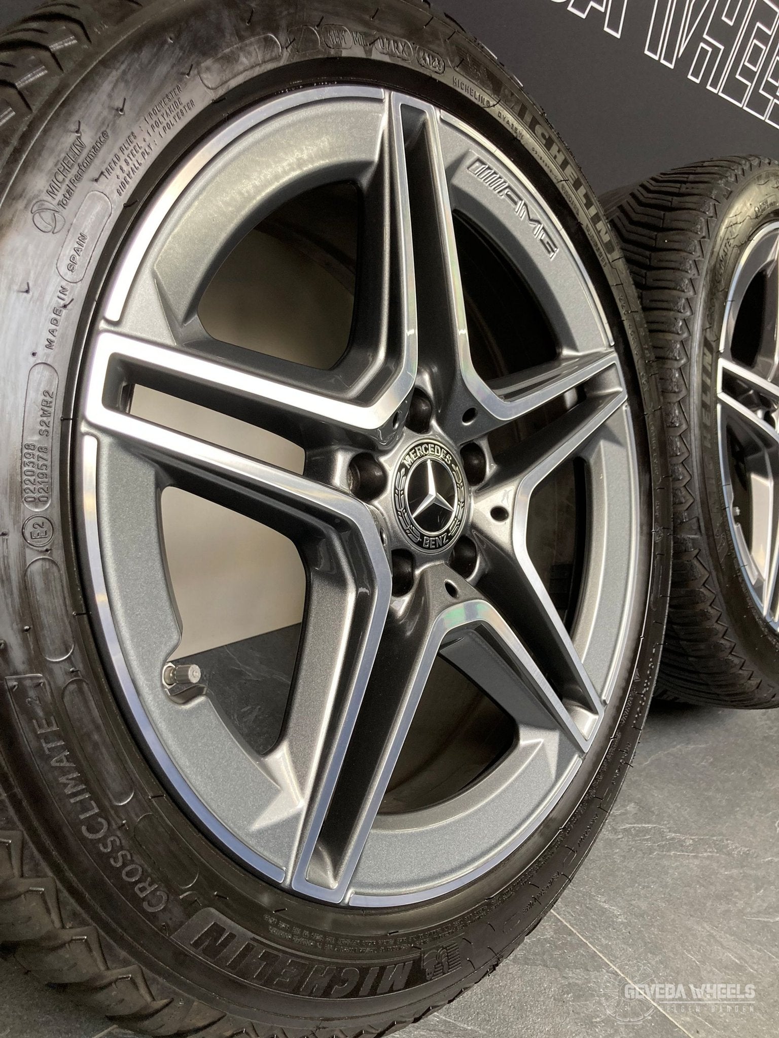 18” originele Mercedes A W177 AMG velgen + allseason banden, Auto-onderdelen, Banden en Velgen, 18 inch, Gebruikt, -, -