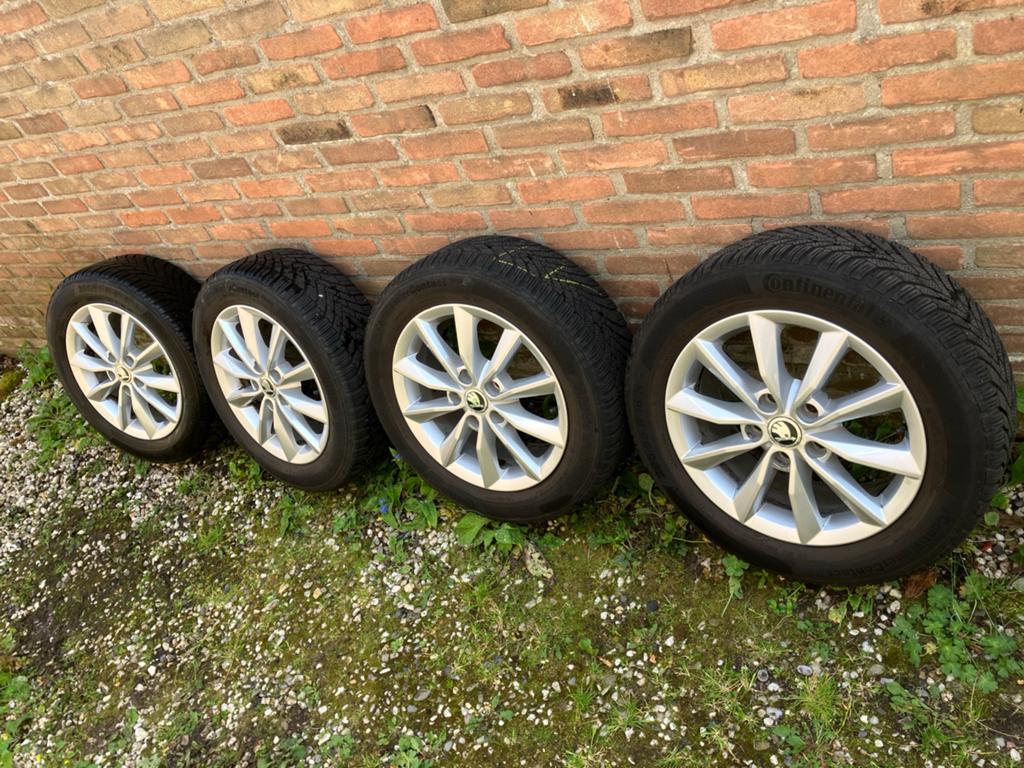 Skoda 16 inch velgen met Continental winterbanden, Ophalen, Gebruikt, 16 inch, Banden en Velgen