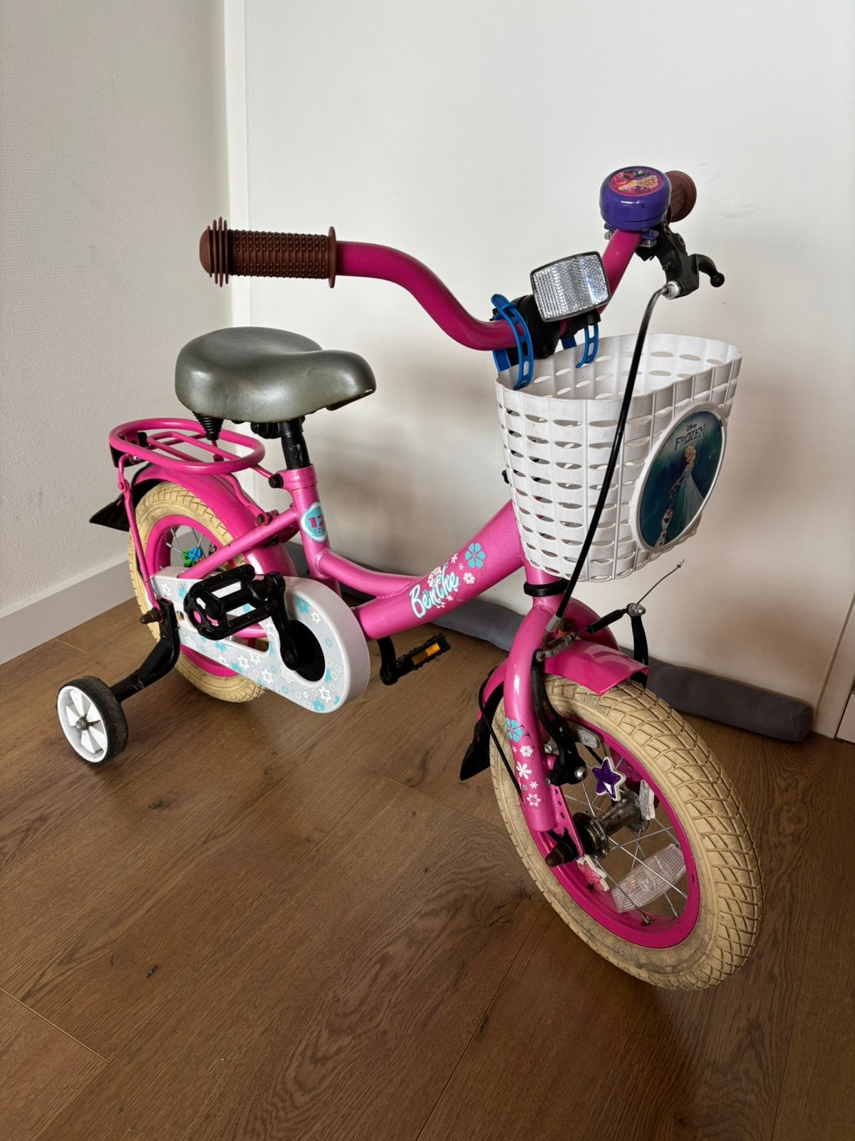 12.Inch Kinderfiets met Zijwieltjes heel mooi, Ophalen of Verzenden, Zo goed als nieuw, Minder dan 16 inch, Zijwieltjes