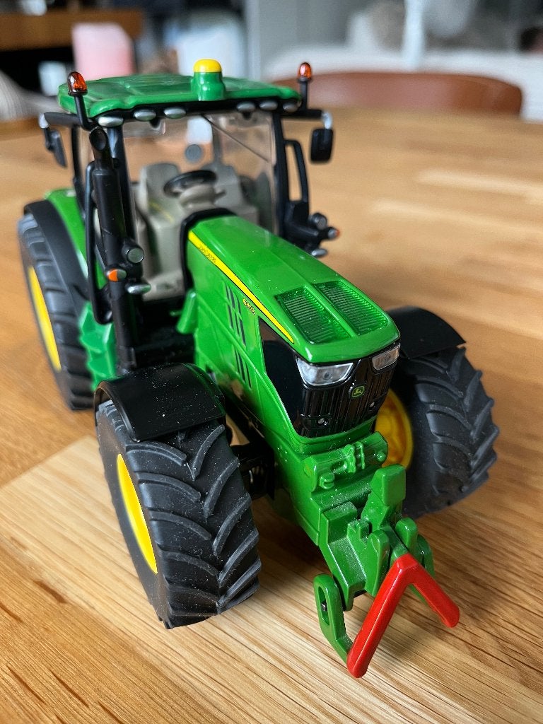 Siku Farmer 3282 John Deere 6210R, Ophalen, Zo goed als nieuw, Tractor of Landbouw, SIKU