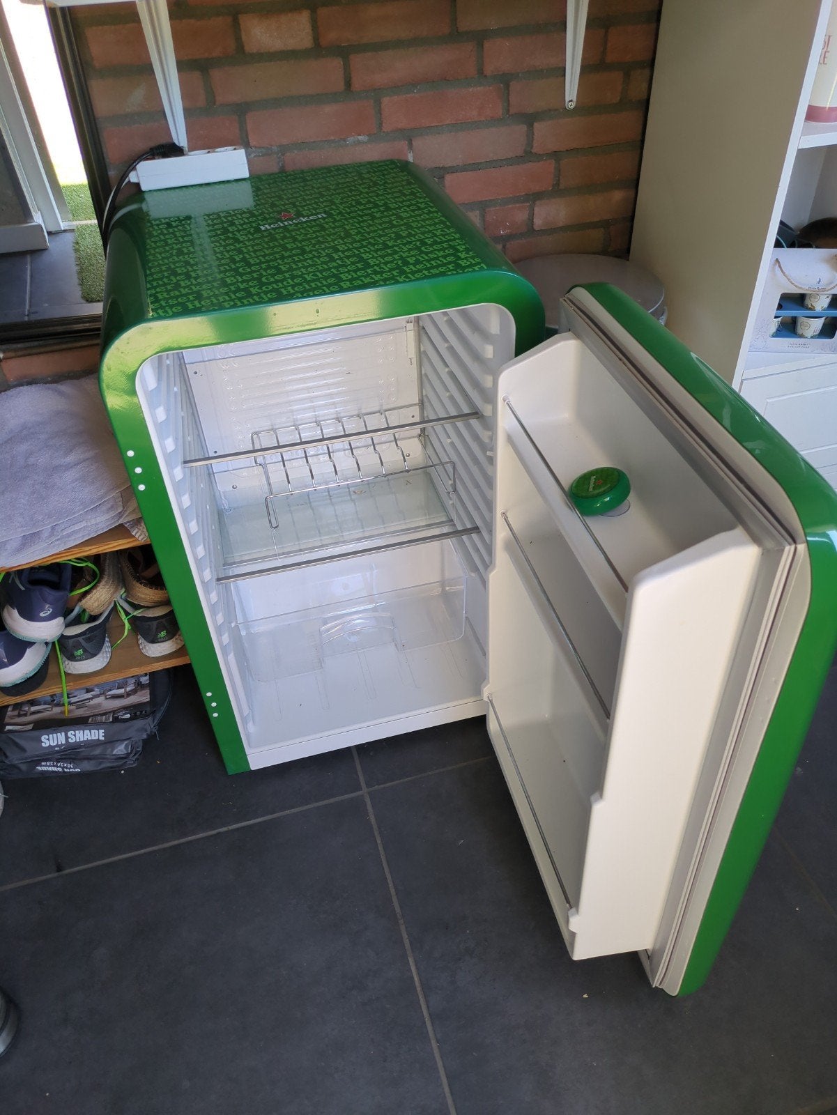 Heineken Koude Kletser pratende koelkast, Witgoed en Apparatuur, Koelkasten en IJskasten, Minder dan 75 liter, Ophalen, Zonder vriesvak