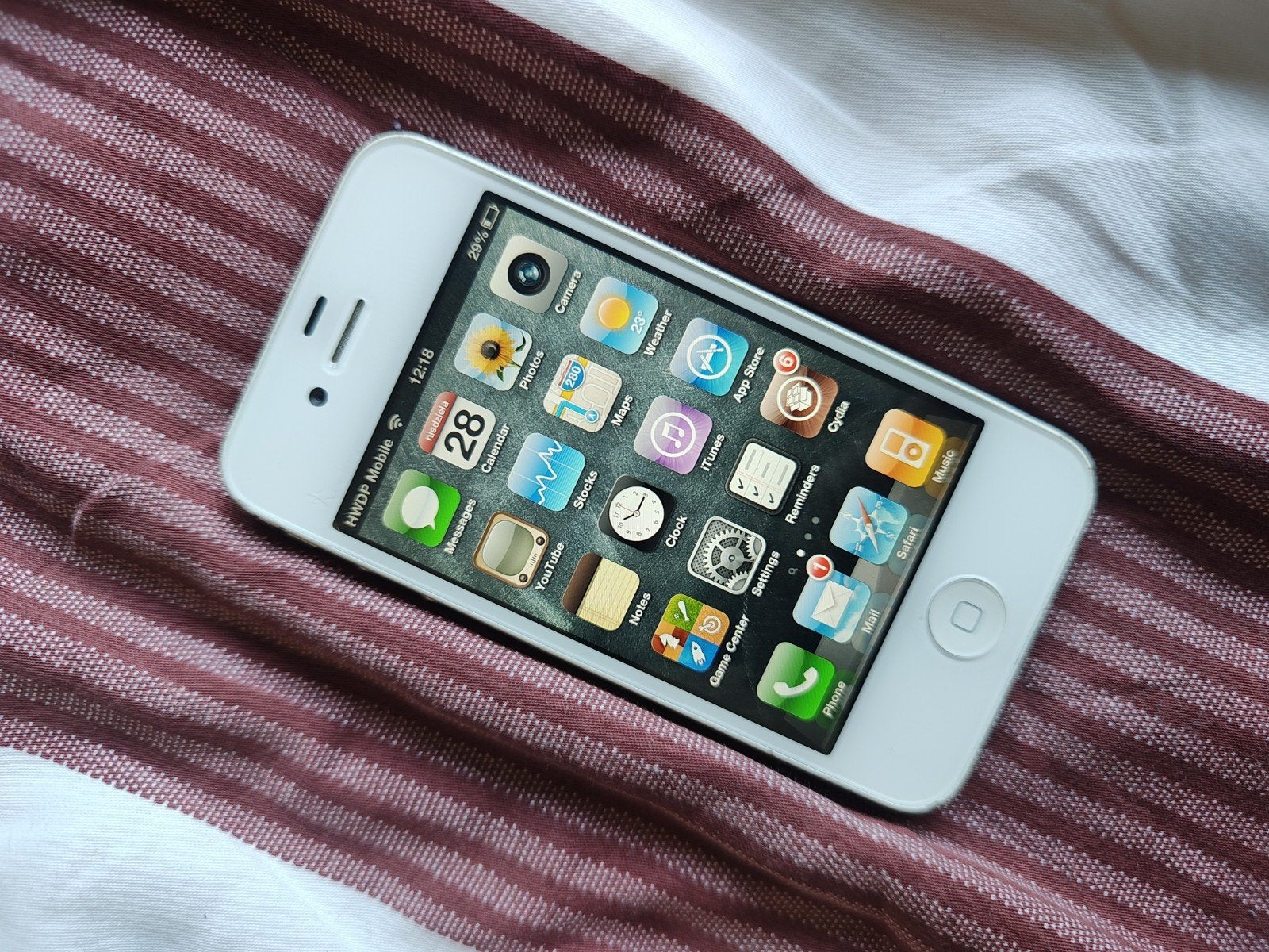 Iphone 4s 8gb wit iOS 6, Ophalen of Verzenden, IPhone 4S