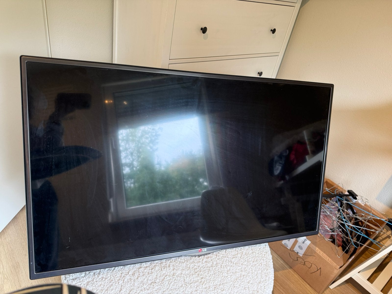LG televisie te koop, Ophalen, Gebruikt, 50 Hz, 100 cm of meer