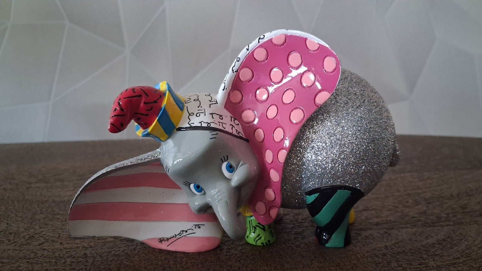 Disney Dumbo beeldje Romero Britto, Ophalen of Verzenden, Zo goed als nieuw, Beeldje of Figuurtje