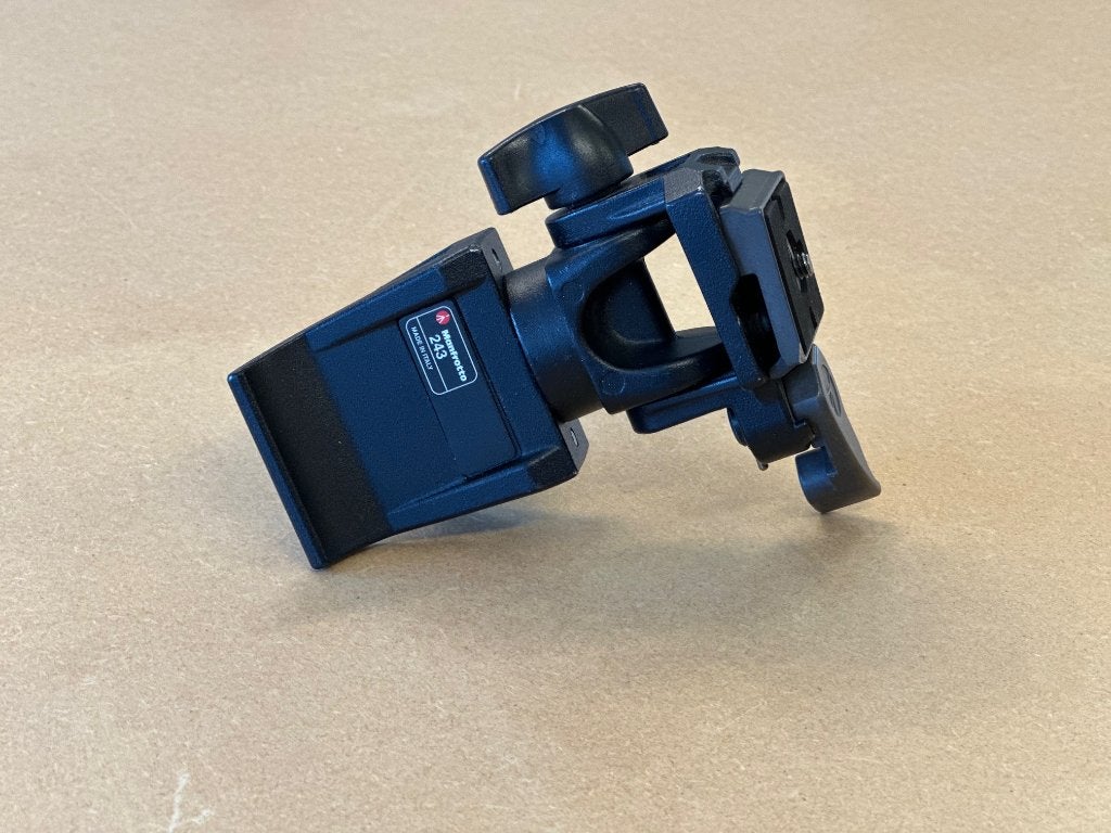 Manfrotto autoraam-klem 234rc/243, Audio, Tv en Foto, Fotografie | Statieven en Balhoofden, Overige typen, Manfrottoimagemore@videndum.com