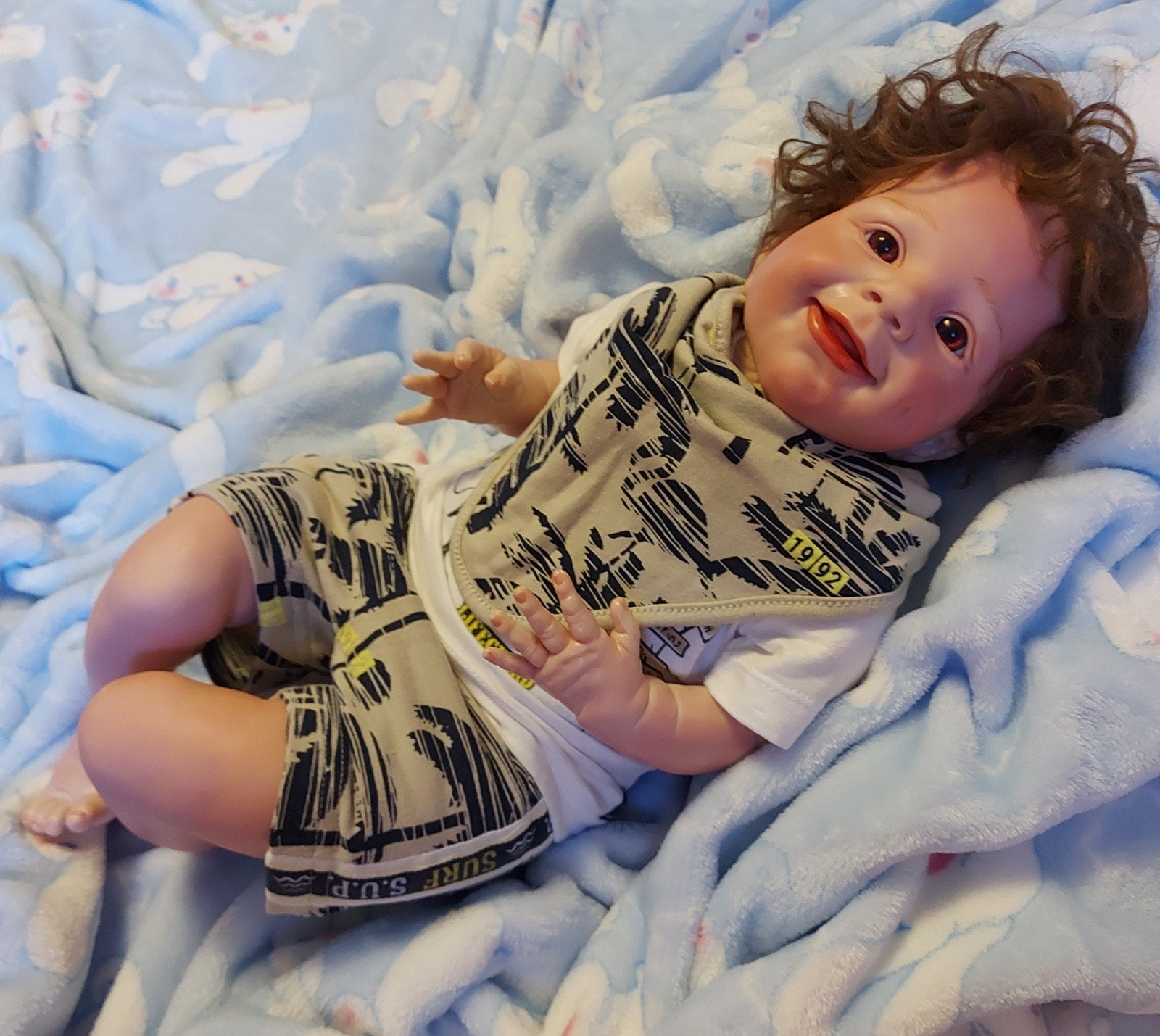 Schattig Reborn Jongetje met krulletjes, Ophalen of Verzenden, Zo goed als nieuw, Babypop