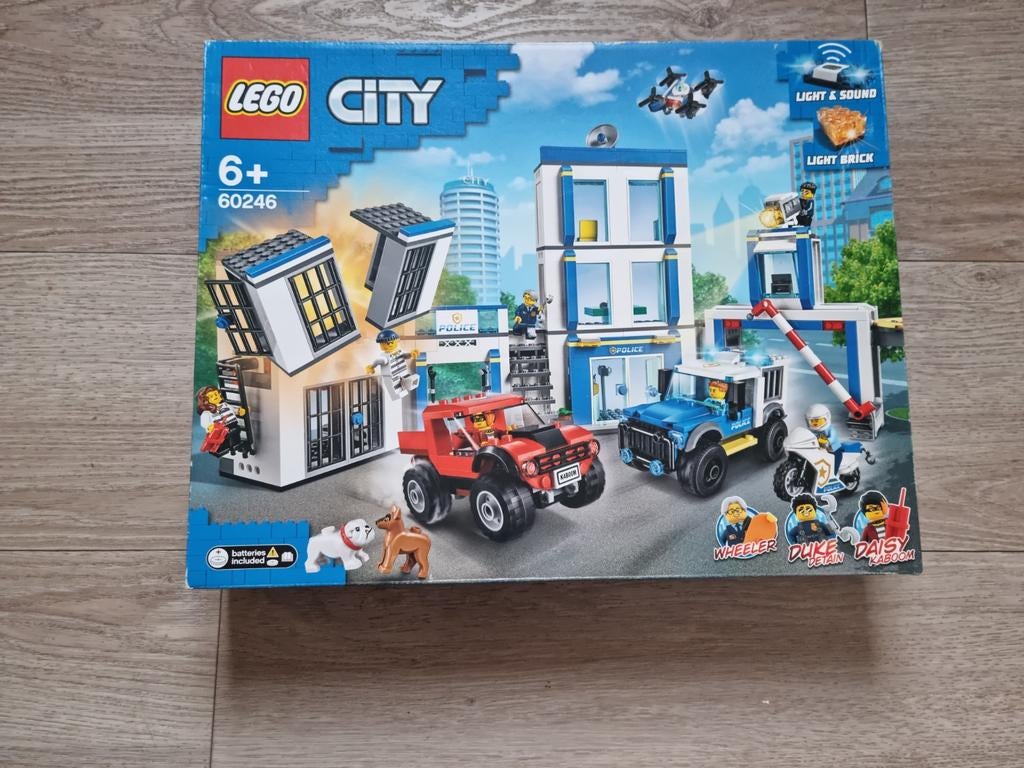 Lego city 60246 politie politiebureau NIEUW in doos, City, Lego, Nieuw, Ophalen of Verzenden
