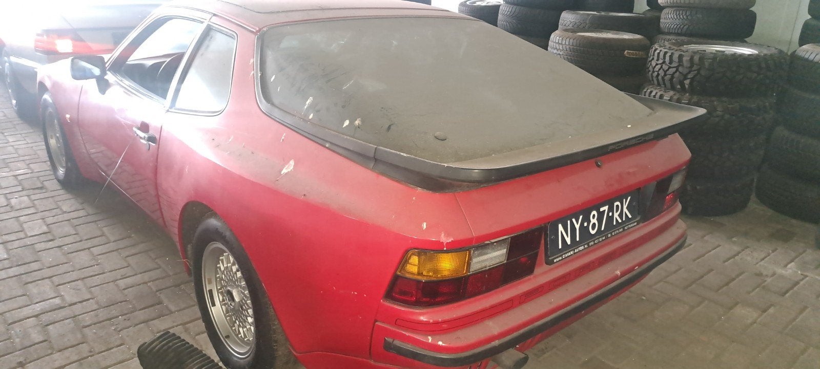 PORSCHE 944, foto 4