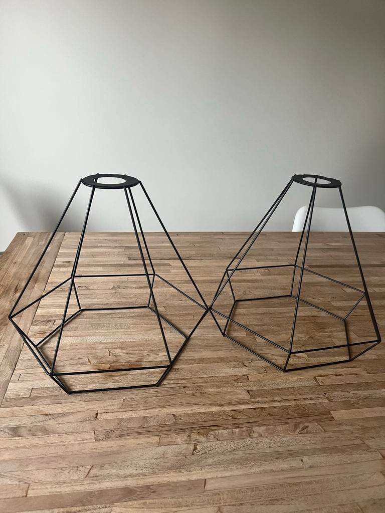 Set van zwarte metalen lampenkappen - design van Loods5, Minder dan 50 cm, 50 tot 100 cm, Ophalen of Verzenden, Zo goed als nieuw