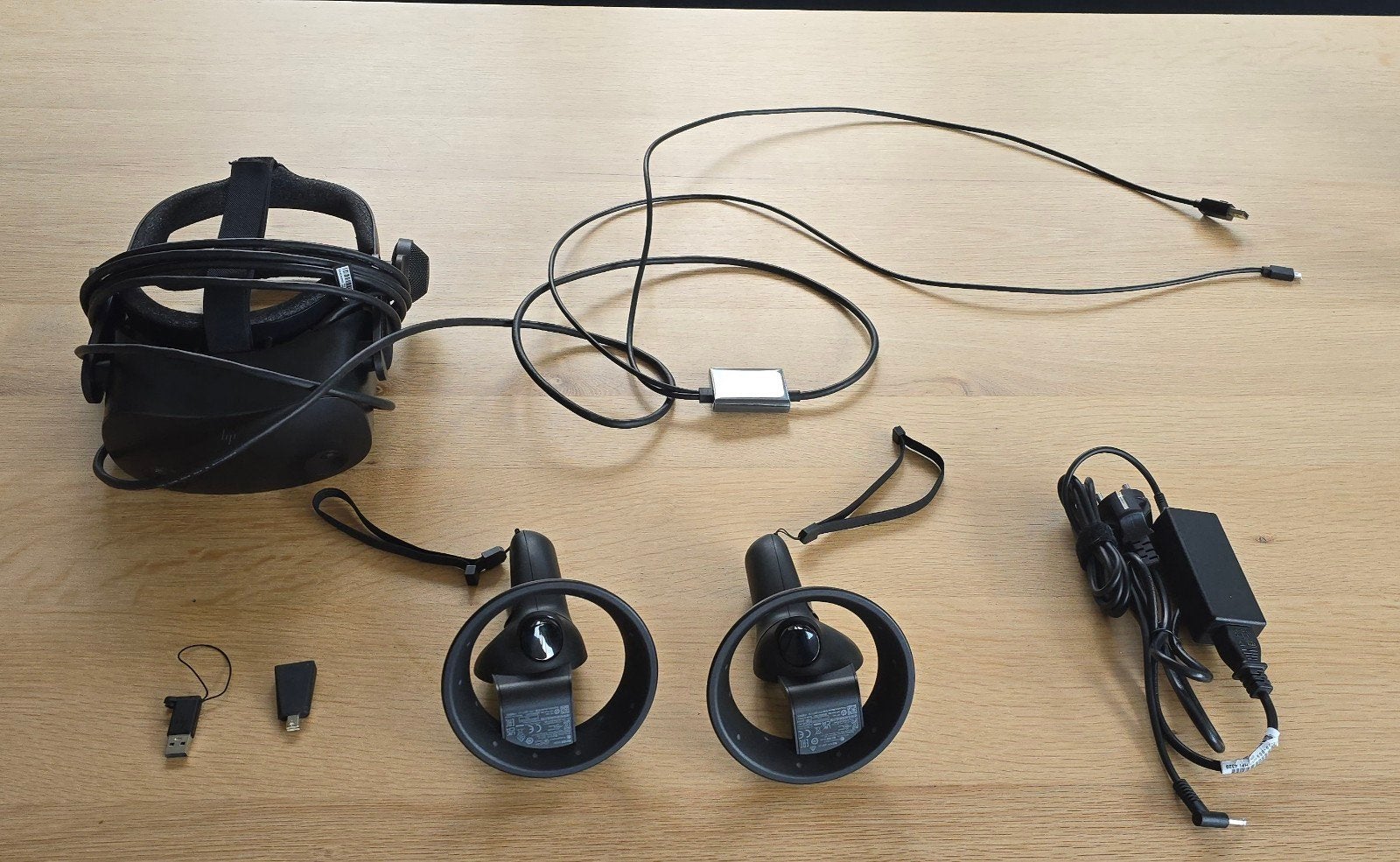 HP Reverb G2 V1 VR-headset met controllers en accessoires, Spelcomputers en Games, Virtual Reality, Zo goed als nieuw, Pc, VR-bril