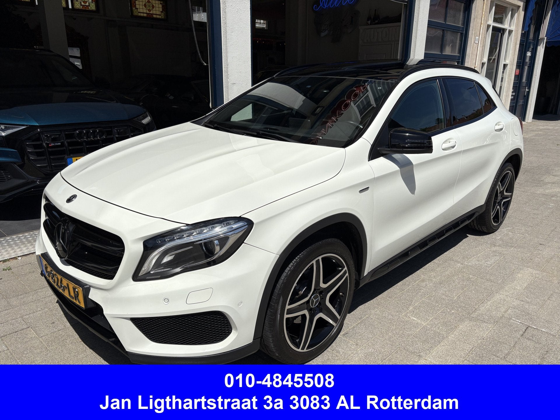 Mercedes-Benz GLA 200 EDITION/AMG/PANORAMA TOPSTAAT/FULL OPT, Auto's, Gebruikt, 715 kg, Leder en Stof, Wit