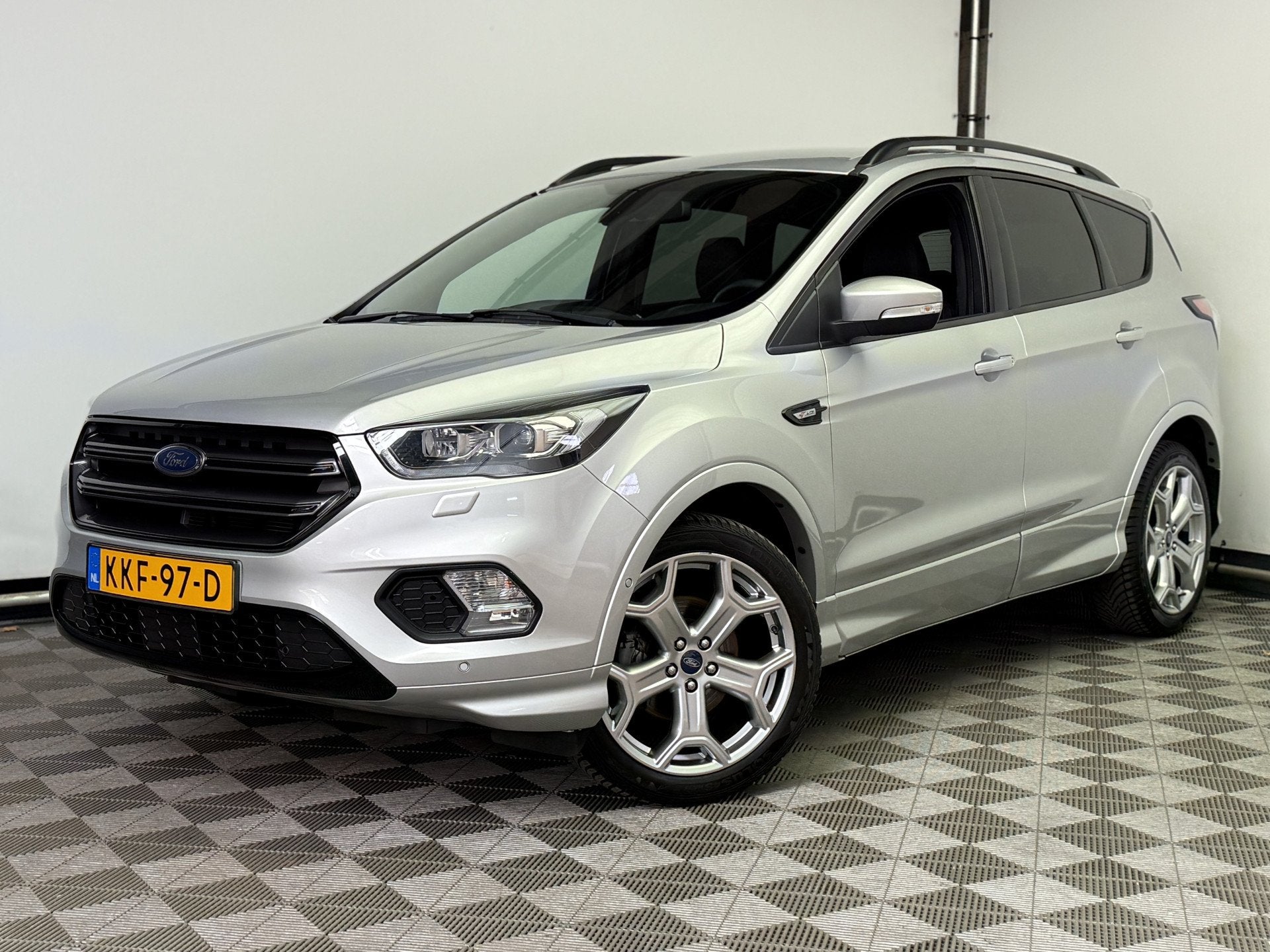 Ford Kuga 1.5 EcoBoost ST Line Zeer Compleet (bj 2018), Auto's, 4 cilinders, Bedrijf, Handgeschakeld, Automatische klimaatregeling