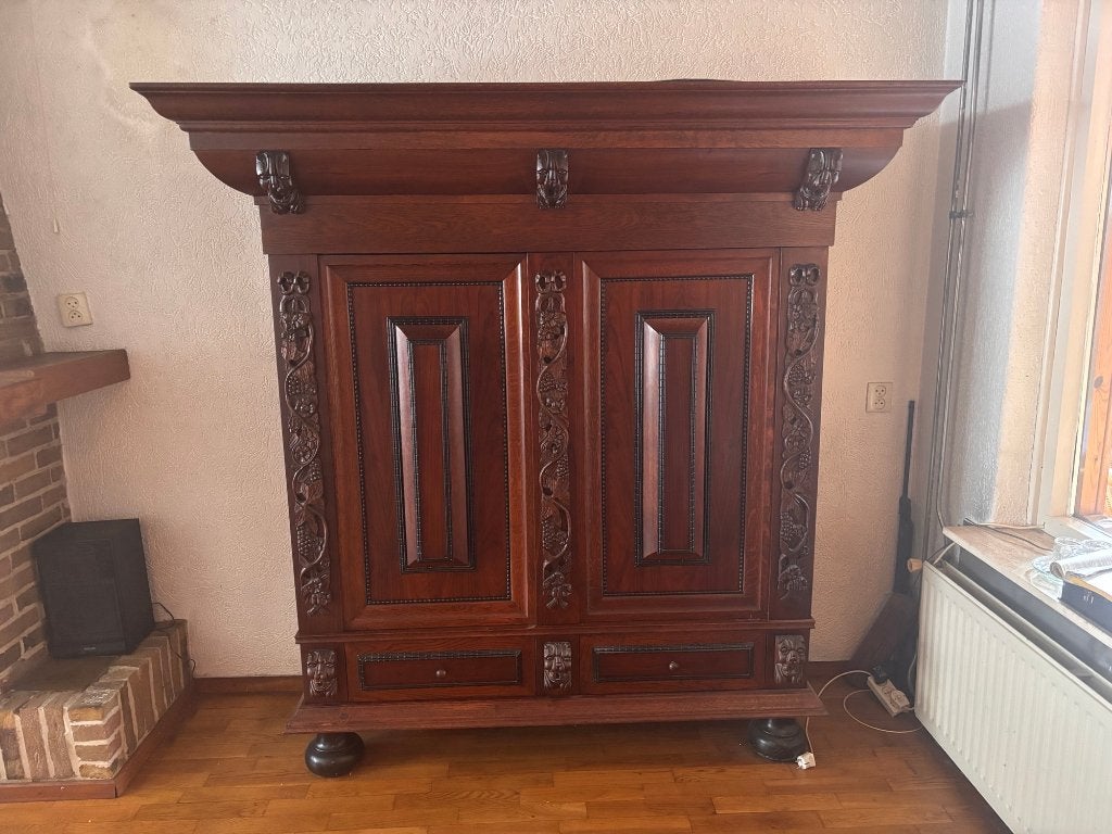 Groenlose kast/antieke kast, Ophalen