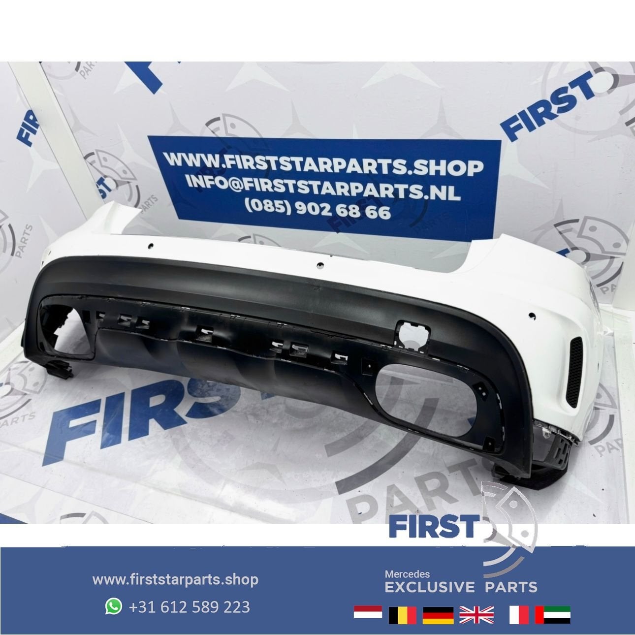 W156 X156 GLA AMG LINE ACHTERBUMPER A1568852425 ZWART WIT GR, Auto-onderdelen, Gebruikt, -, Ophalen of Verzenden, Achter