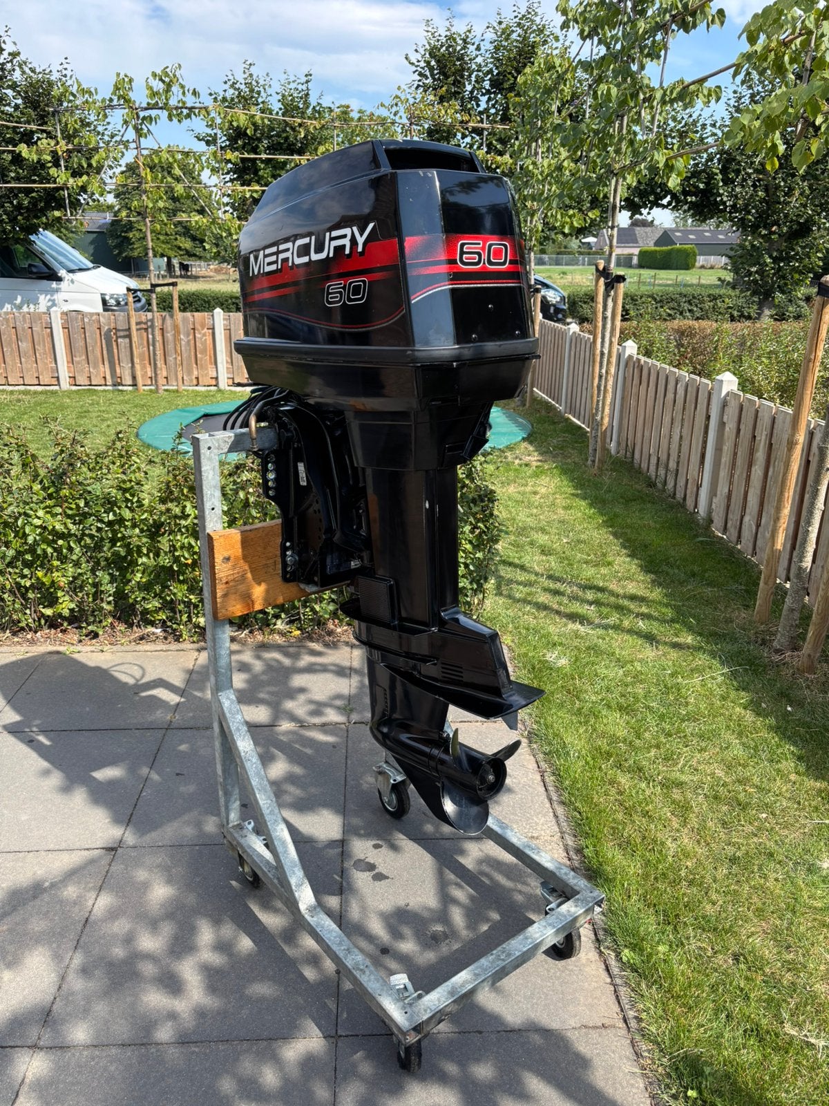 Te koop:Mercury 60 pk 2 takt autolube / powertrim, Ophalen, Elektrische start, Zo goed als nieuw, 30 pk of meer