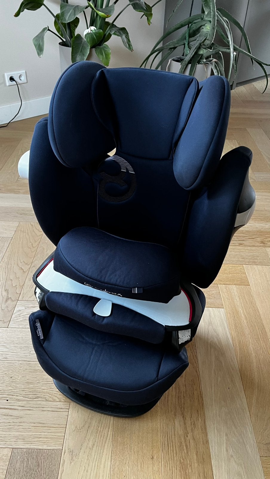 Cybex Gold Pallas M-Fix autostoel, donkerblauw, Autogordel of Isofix, Verstelbare rugleuning, Zo goed als nieuw, 9 t/m 36 kg