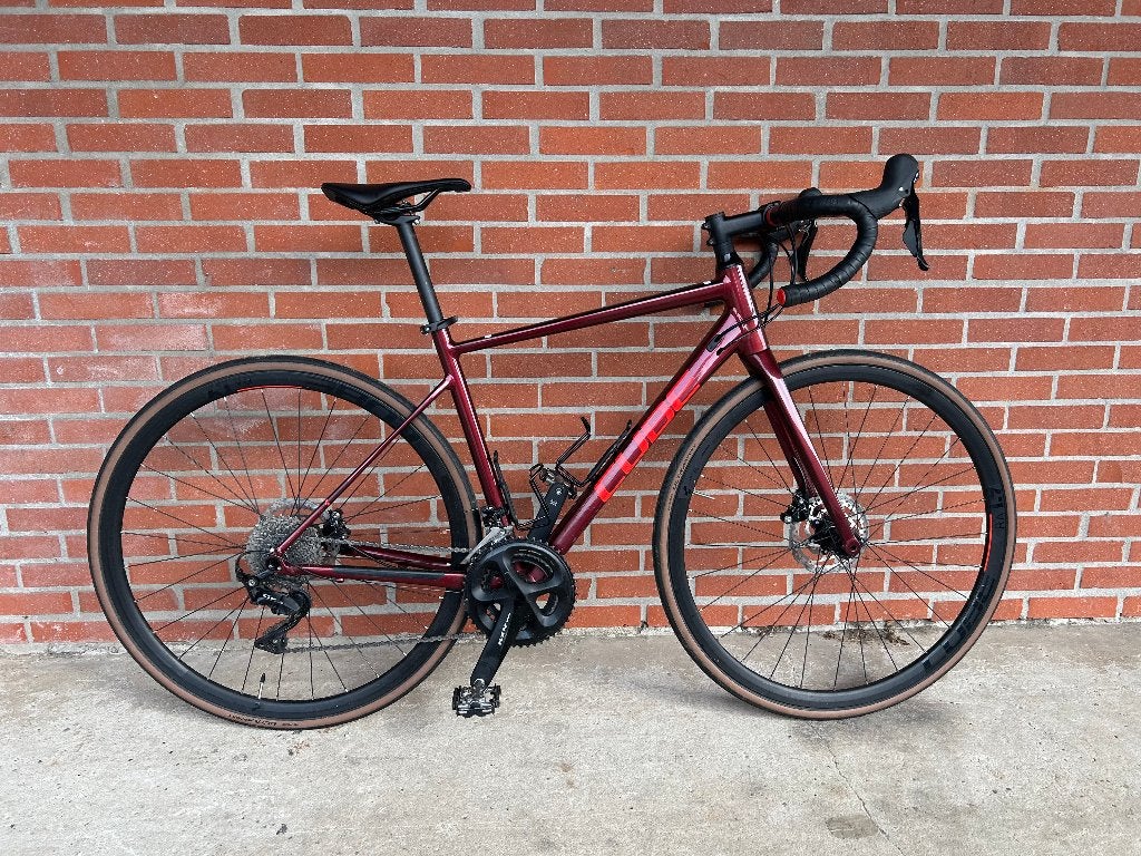 Cube Attain Race Racefiets | Maten Diverse | 2022-2023, Fietsen en Brommers, Fietsen | Racefietsen, 28 inch, Aluminium, Zo goed als nieuw