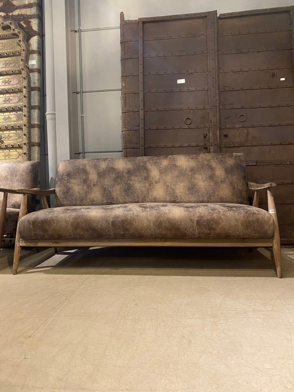 Vintage bruine gemêleerde bank met fauteuil, Ophalen of Verzenden, Zo goed als nieuw, Bruin, Hout