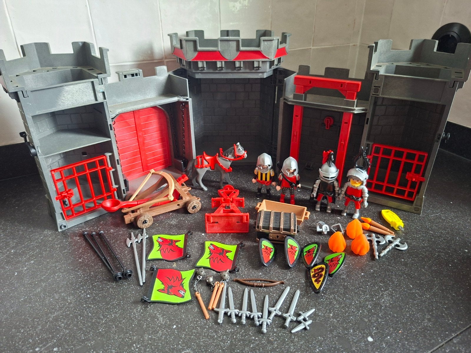 Playmobil wolvenridders Kasteel meeneemkasteel 4440, Kinderen en Baby's, Speelgoed | Actiefiguren, Ophalen of Verzenden, Gebruikt