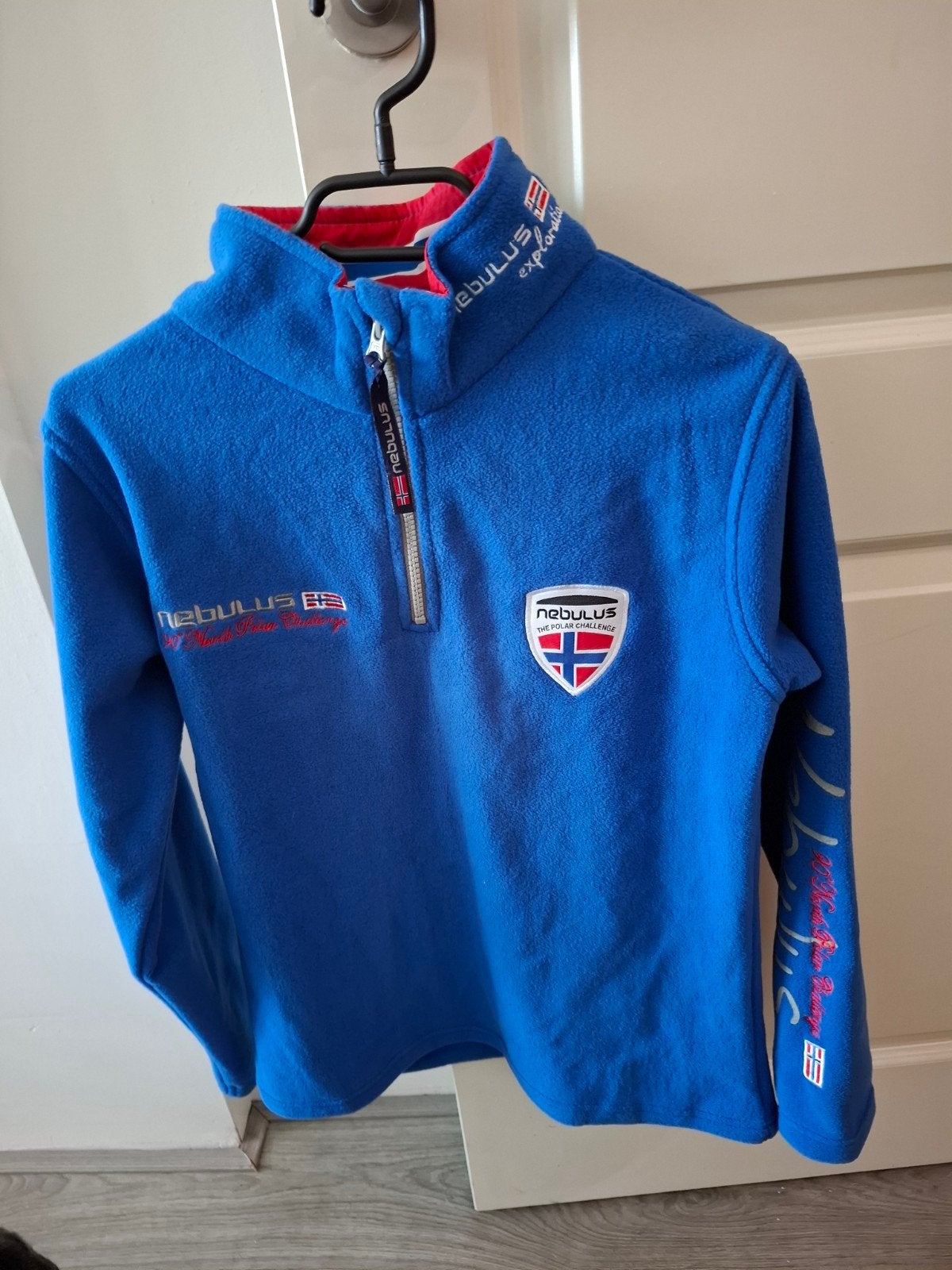 Nieuwe Nebulus fleece trui met kaartje, maat M/38, Maat 38/40 (M), Blauw, Nieuw, Ophalen of Verzenden